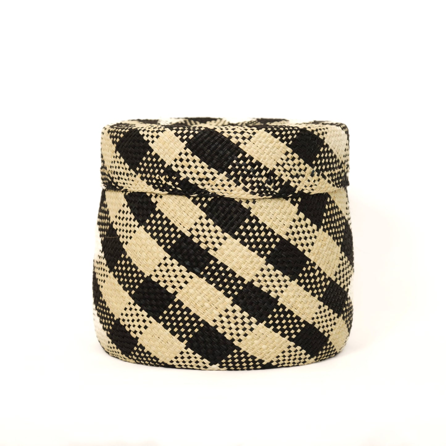 CHECKERED IRACA BASKETS